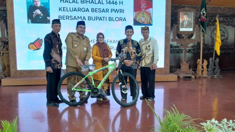 Bersama Bupati Blora, PWRI Gelar Halal Bihalal Akbar