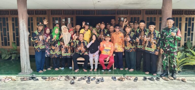 Rajiman Santarko Gelar Ritual Sedekah Bumi di Rumah Pribadi