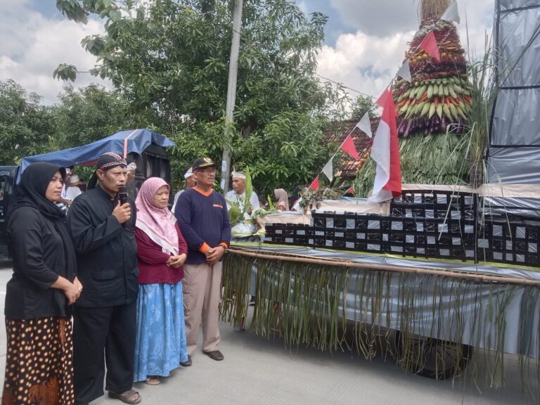 Camat Randublatung Hadiri Sedekah Bumi di Desa Temulus