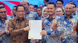 Mendagri Lantik Siswanto sebagai Ketua Umum DPN ADKASI 2025–2030, Dorong Percepatan Pembangunan Daerah