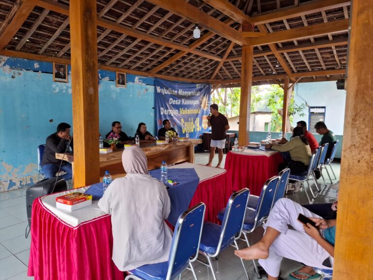 Warga Kawengan Gelar Audiensi Terkait Kandang Ayam di Tengah Permukiman