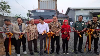 Kiswoyo Lepas Ekspor Produk Kayu Jati Blora ke New Zealand