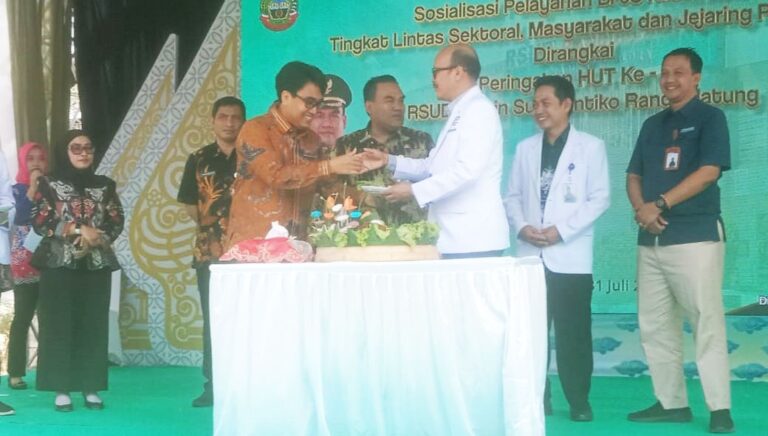 Sosialisasi Pelayanan BPJS Kesehatan Dirangkaikan dengan HUT Pertama RSUD Samin Surosentiko