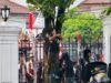 Ekskalasi Demo di Pati Mulai Meningkat, Peserta Melempari Petugas