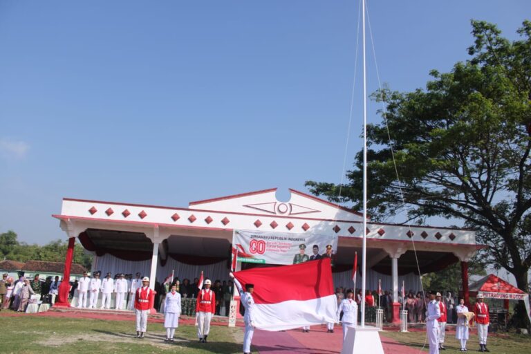 Semarak, Upacara HUT RI ke-80 Tingkat Kecamatan Randublatung di Lapangan Gelora