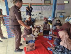 Kejari Blora Salurkan Bantuan untuk Warga Terdampak Kebakaran Sumur Minyak di Desa Gandu