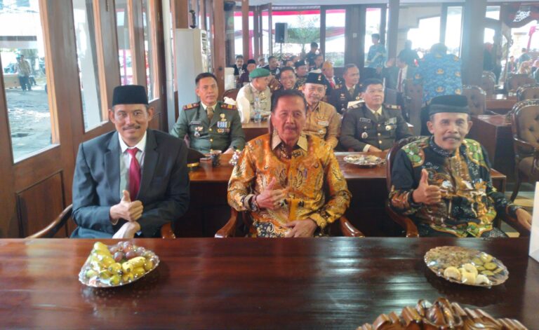 Filosofi Jawa “Mangan Ora Mangan Pokoke Kumpul” Jadi Refleksi Kebangsaan di HUT ke-80 RI