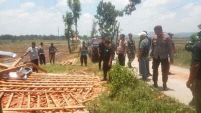 Puting Beliung Terjang Dukuh Pekuwon, Puluhan Rumah Rusak