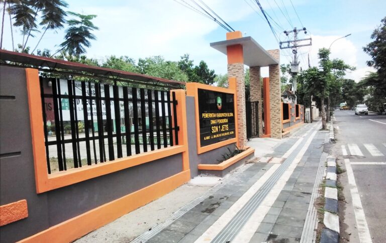 Pagar Baru SD Negeri 1 Jetis-Blora, Simbol Sekolah yang Aman dan Tertata