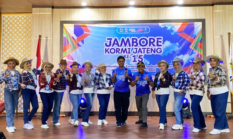 LINE DANCE BUGAR BLORA MEMUKAU JAMBORI KORMI JATENG: Gerakan Kompak dan Nuansa Koboi Hidupkan Suasana Malam Ekshibisi