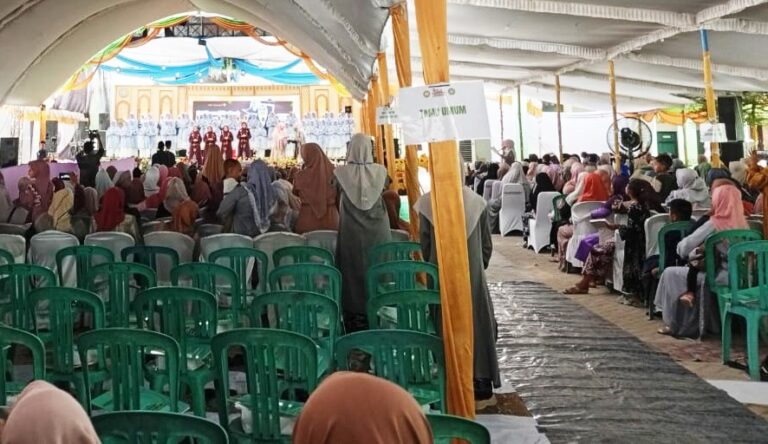 Khataman Alquran Warnai Pesan Damai dari Ponpes Al-Hikmah Ngadi Purwo