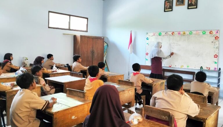 SDN 2 Temurejo-Blora: Enam Ruang Kelas Direhab, Senyum Siswa Kembali Mengembang