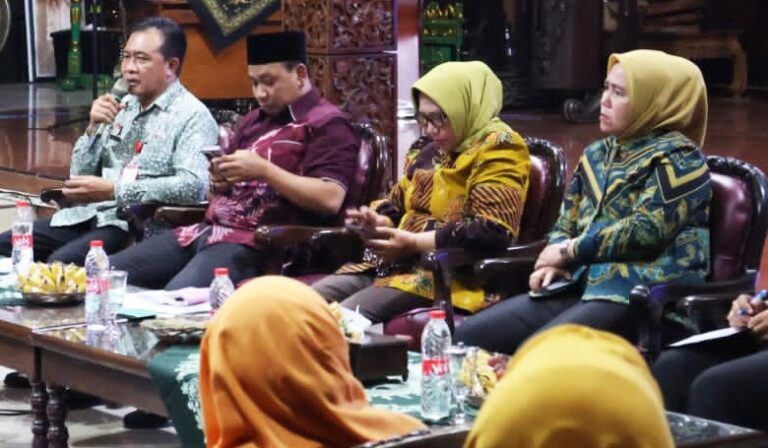 Ngopi Bareng Forkopimda, Bakesbangpol Blora Ajak Senior Jaga Kondusifitas Daerah