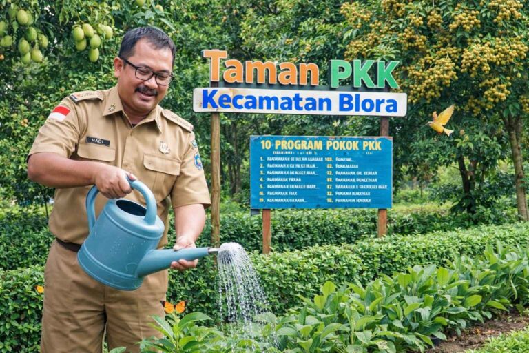 Taman PKK Kecamatan Blora, Dari Pekarangan Kantor Menuju Miniatur Swasembada