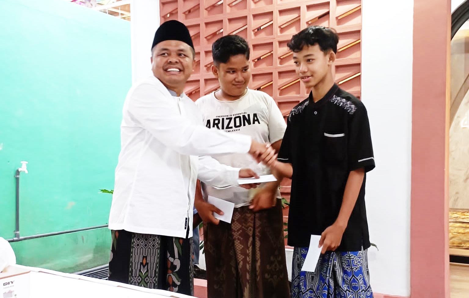 Ramadhan di Kantor BUMD: Syukur, Santunan, dan Silaturahmi